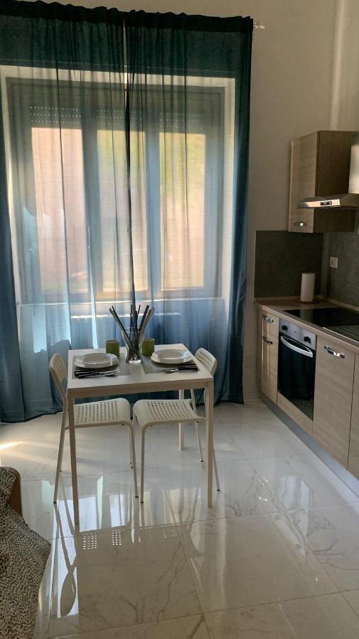 Maison Sion Milan Bagian luar foto